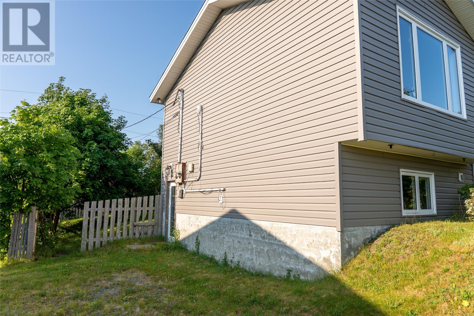 15 Mcevoy Street, Torbay, Newfoundland & Labrador  A1K 1C2 - Photo 3 - 1301001