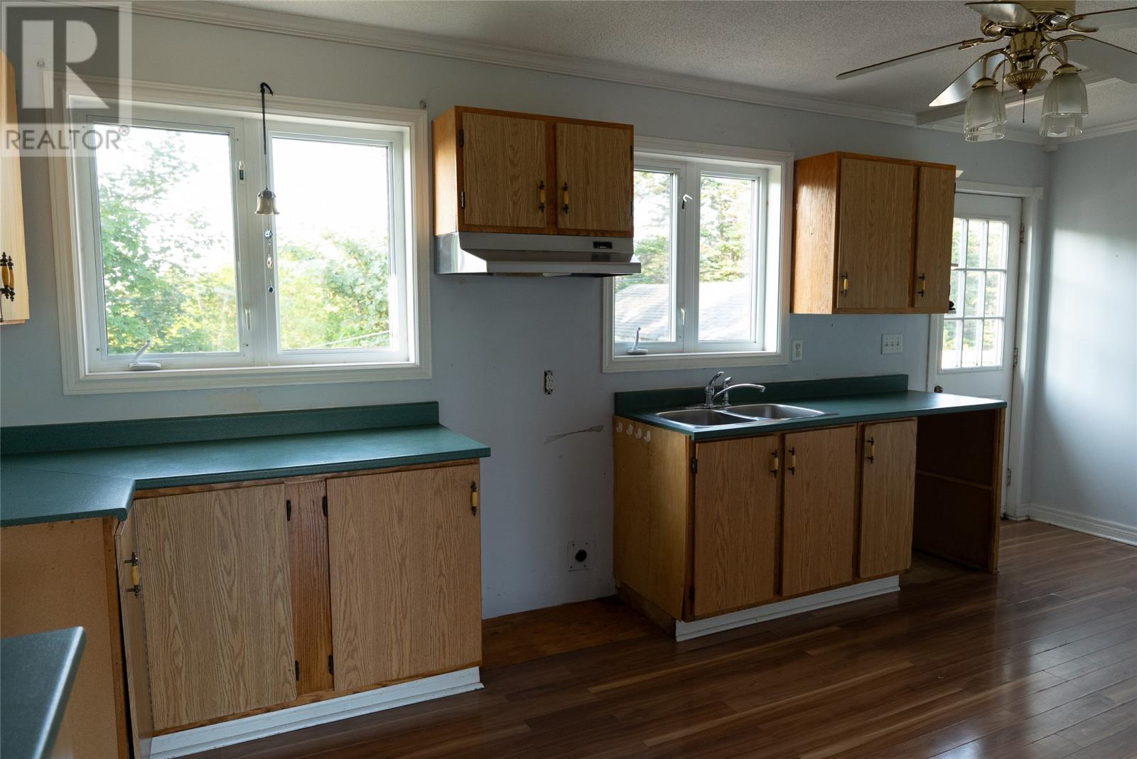 15 Mcevoy Street, Torbay, Newfoundland & Labrador  A1K 1C2 - Photo 7 - 1301001