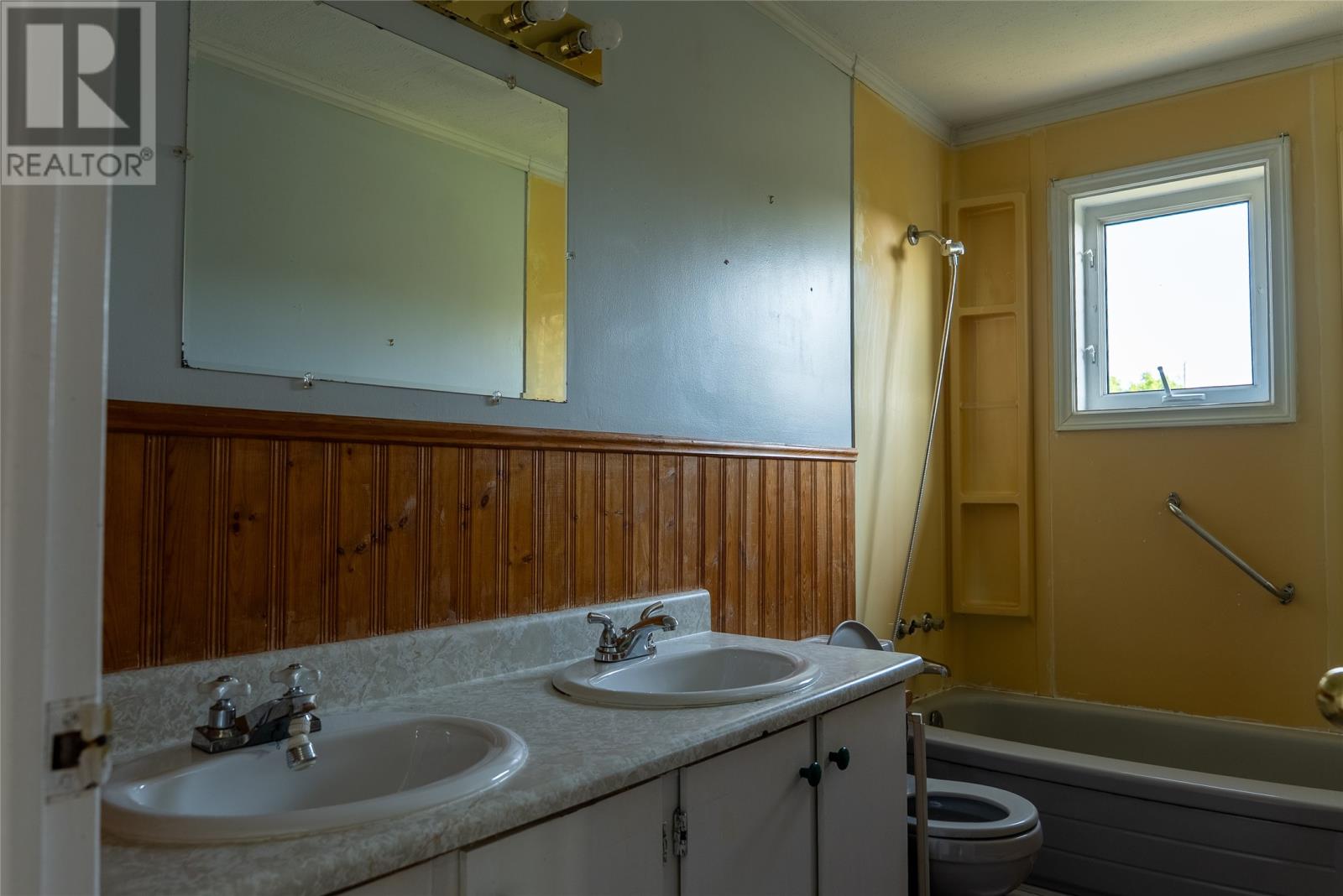 15 Mcevoy Street, Torbay, Newfoundland & Labrador  A1K 1C2 - Photo 8 - 1301001