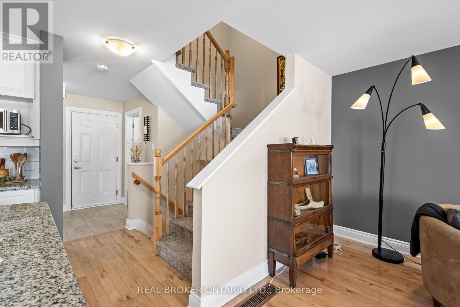 336 Twilight Avenue, Russell, Ontario  K4R 0E3 - Photo 8 - X13608162