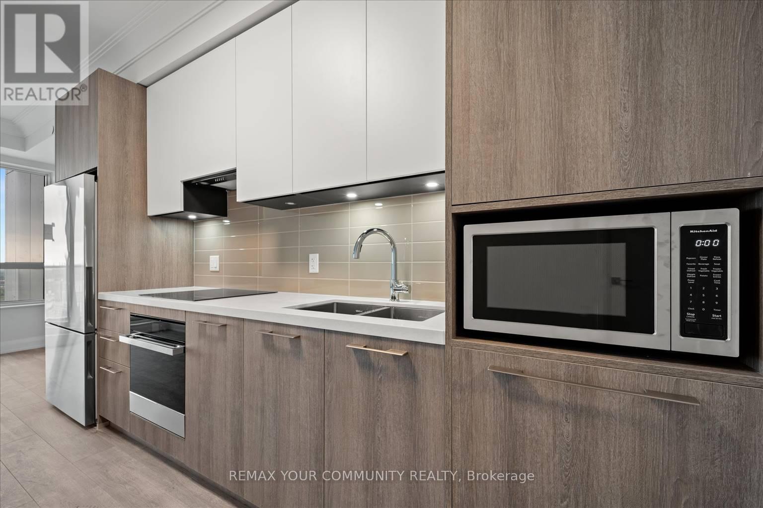 3703 - 8 Water Walk Drive, Markham, Ontario  L3R 6L4 - Photo 13 - N13608114