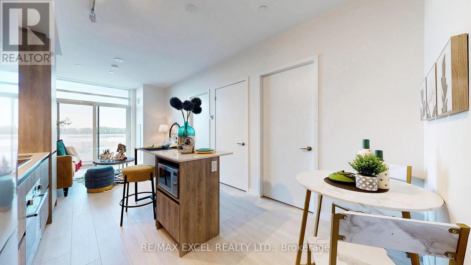 802 - 8 Beverley Glen Boulevard, Vaughan, Ontario  L4J 0L5 - Photo 11 - N13608180