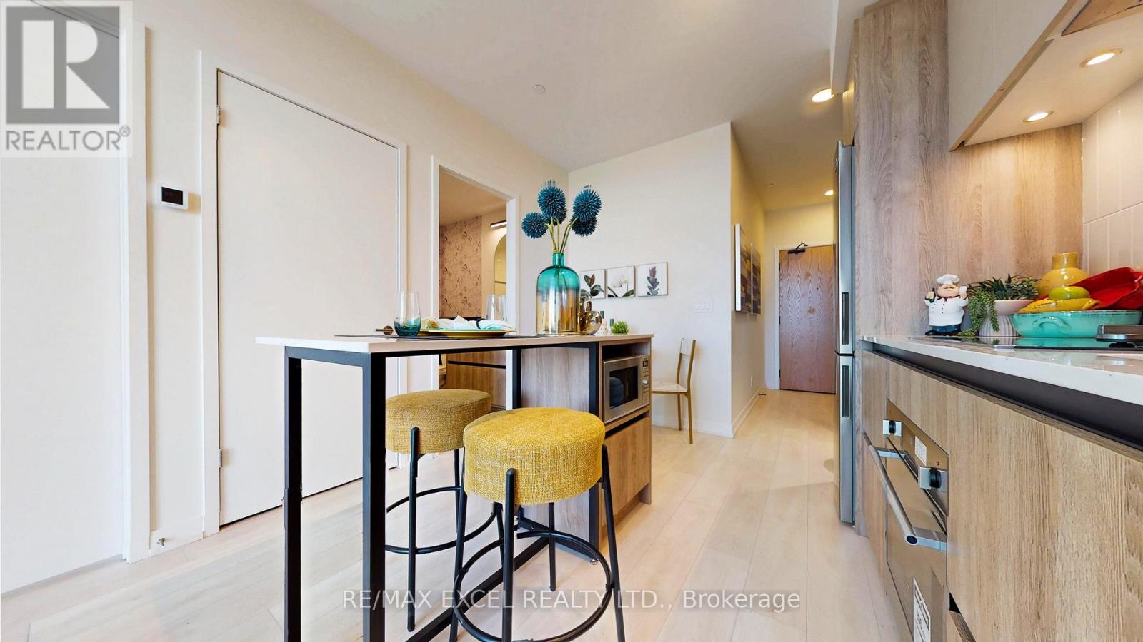 802 - 8 Beverley Glen Boulevard, Vaughan, Ontario  L4J 0L5 - Photo 13 - N13608180