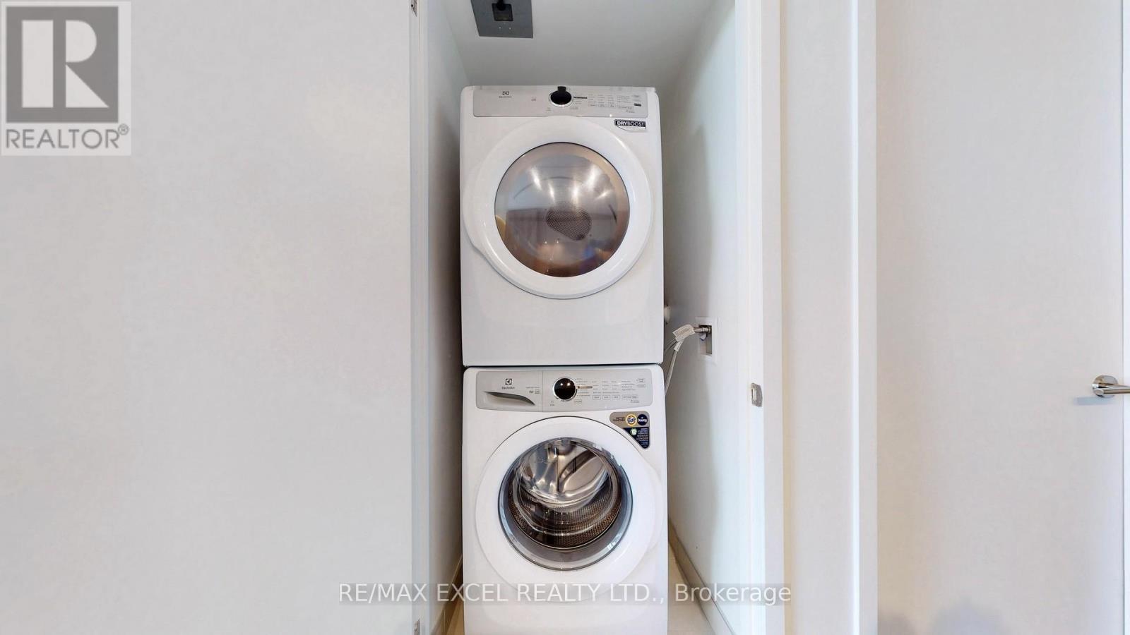 802 - 8 Beverley Glen Boulevard, Vaughan, Ontario  L4J 0L5 - Photo 21 - N13608180