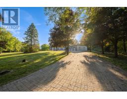 8 RIDGEWOOD DRIVE, Richmond Hill, Ontario