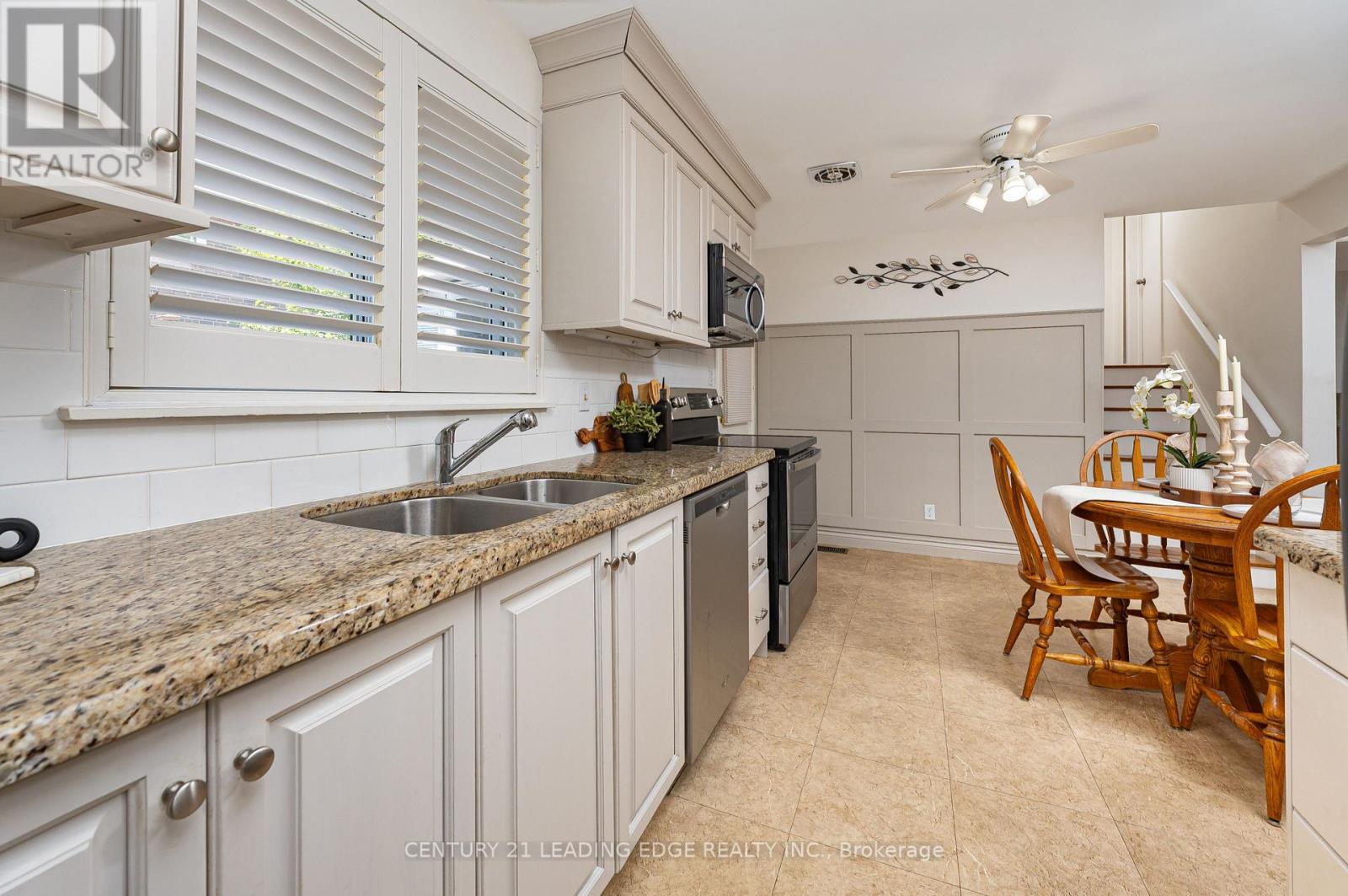120 Sherwood Forest Drive, Markham, Ontario  L3P 1R1 - Photo 8 - N13608300