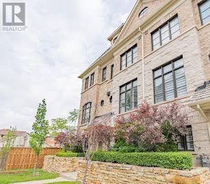 2037 Queensborough Gate, Mississauga, Ontario  L5M 0Y1 - Photo 2 - W13608106