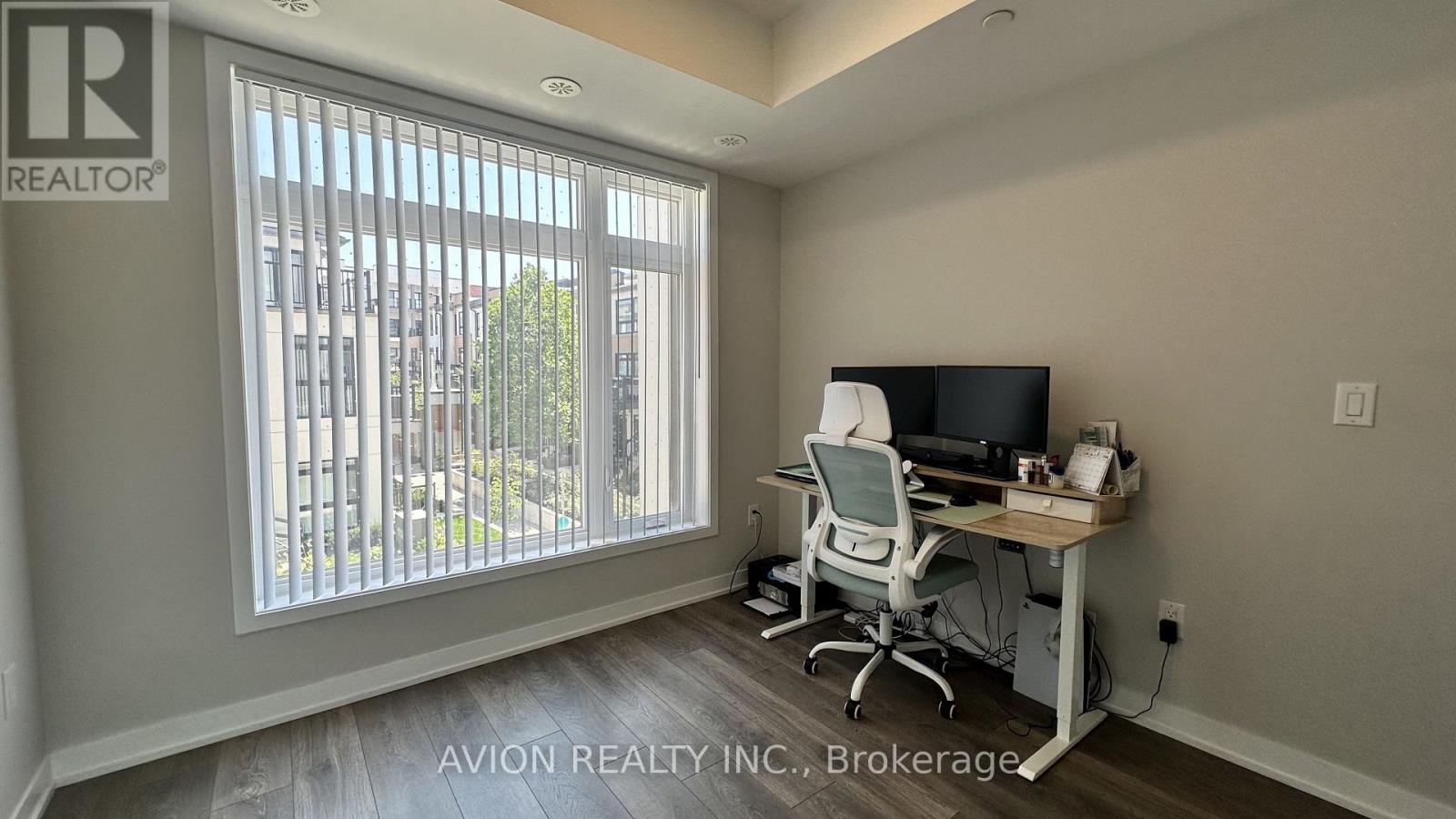 210 - 160 Canon Jackson Drive, Toronto, Ontario  M6M 0B6 - Photo 14 - W13608208