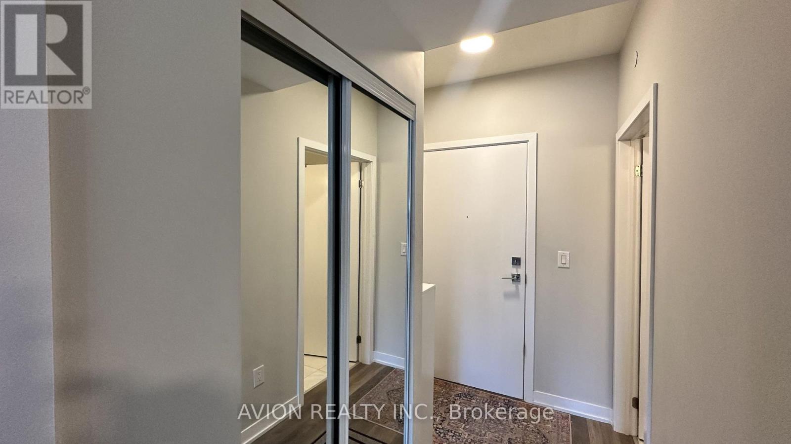 210 - 160 Canon Jackson Drive, Toronto, Ontario  M6M 0B6 - Photo 2 - W13608208