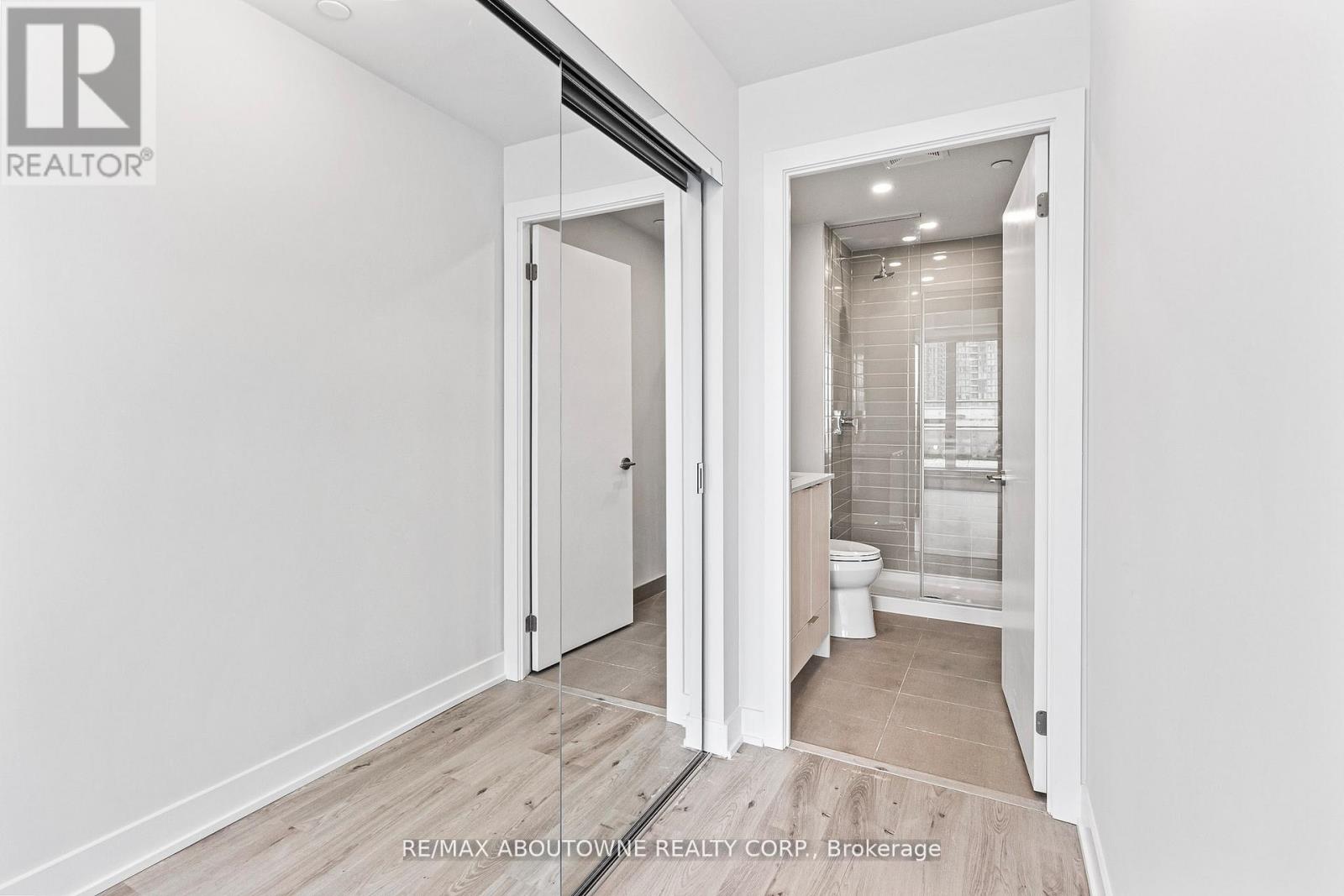 1003 - 430 Square One Drive, Mississauga, Ontario  L5B 0L6 - Photo 16 - W13608236