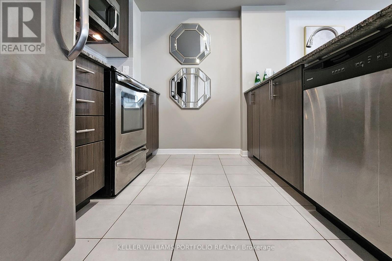 235 - 10 Foundry Avenue, Toronto, Ontario  M6H 0A6 - Photo 12 - W13608284
