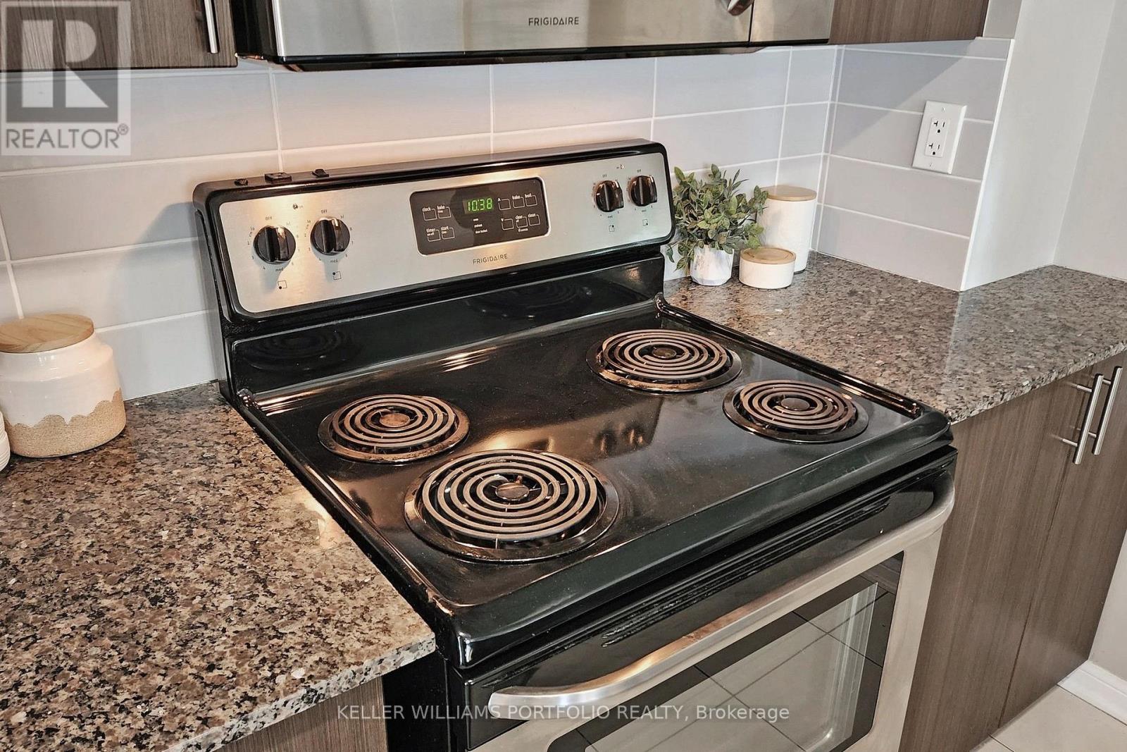235 - 10 Foundry Avenue, Toronto, Ontario  M6H 0A6 - Photo 13 - W13608284
