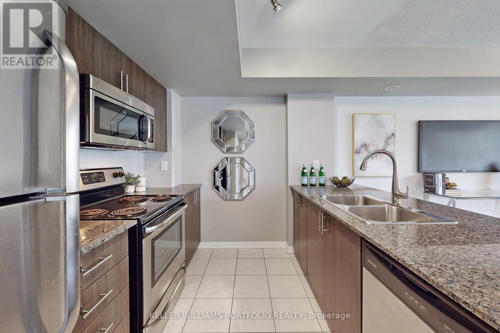 235 - 10 Foundry Avenue, Toronto, Ontario  M6H 0A6 - Photo 18 - W13608284