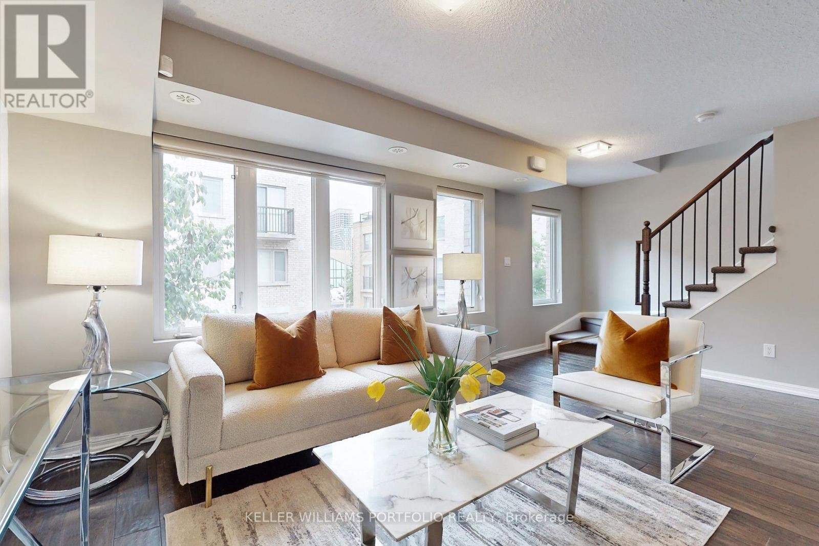 235 - 10 Foundry Avenue, Toronto, Ontario  M6H 0A6 - Photo 2 - W13608284