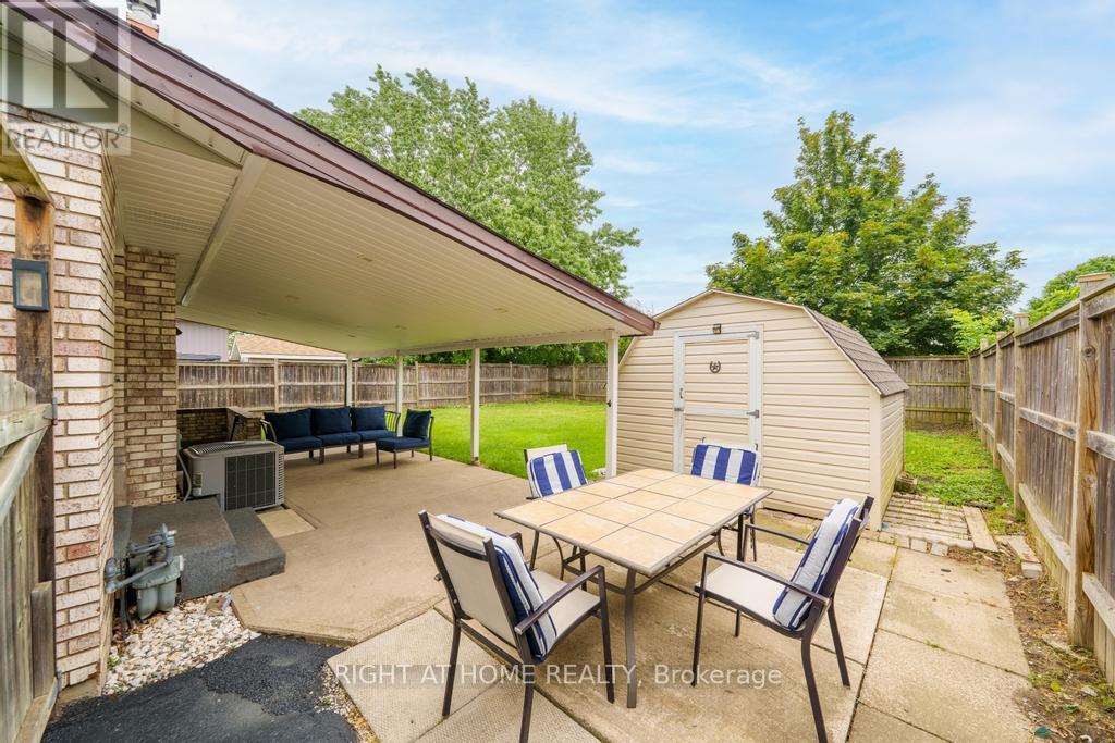 8 Acadia Crescent, St. Catharines, Ontario  L2P 1H8 - Photo 40 - X13608178