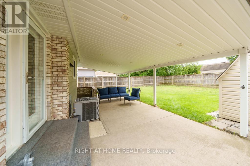 8 Acadia Crescent, St. Catharines, Ontario  L2P 1H8 - Photo 42 - X13608178