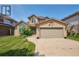 15 CREANONA BOULEVARD, Hamilton, Ontario