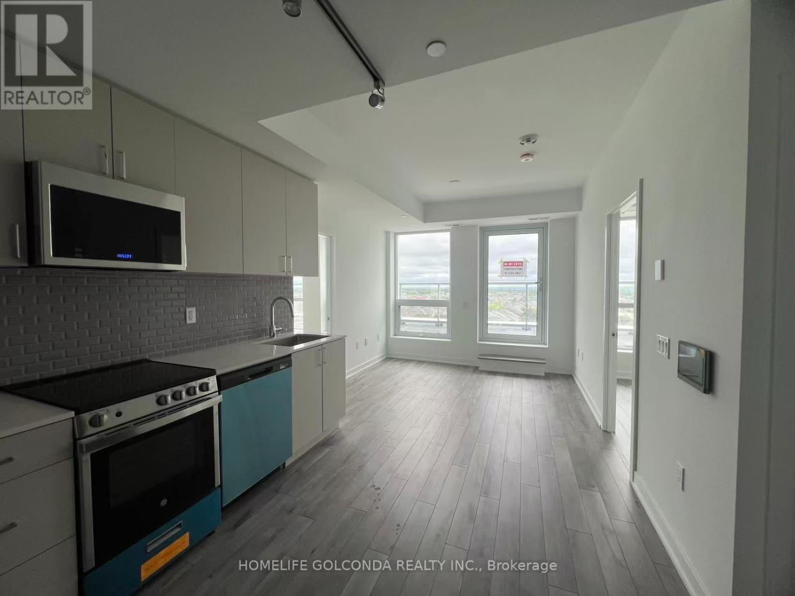 812 - 1005 DUNDAS STREET E, Oakville, Ontario
