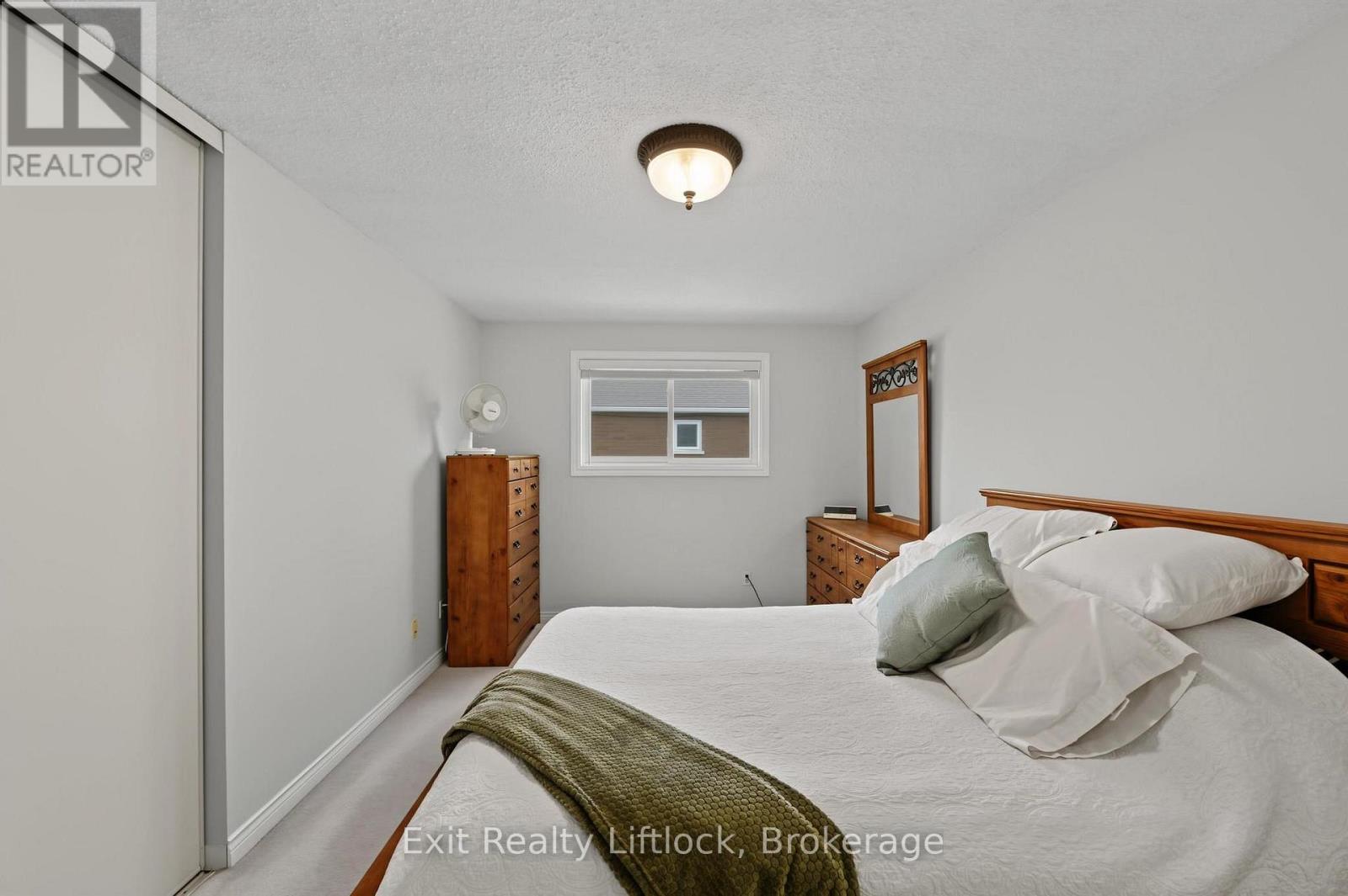 2522 Marsdale Drive, Peterborough, Ontario  K9L 1R4 - Photo 17 - X13608374