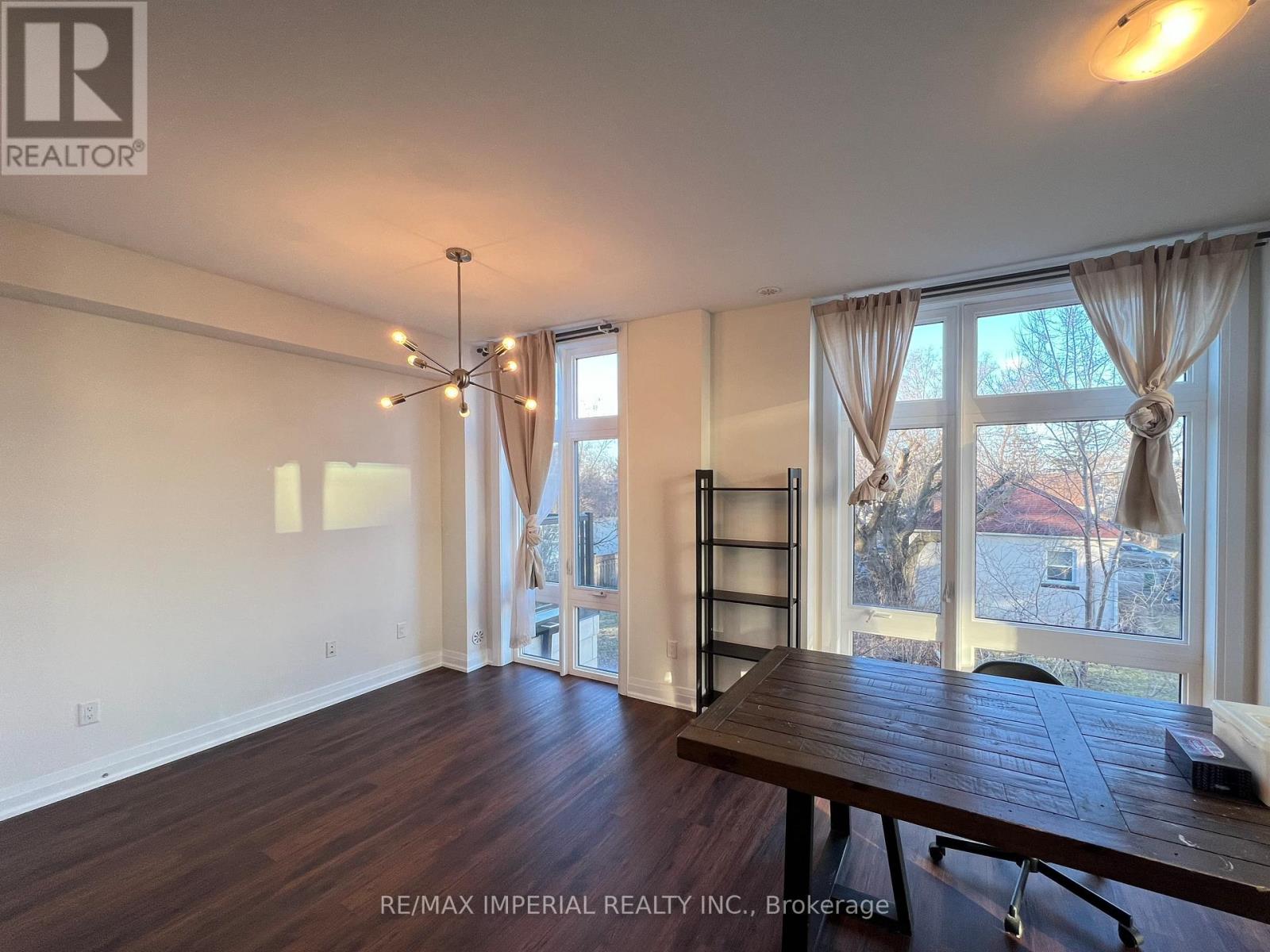 93 - 23 Eldora Avenue, Toronto, Ontario  M2M 1R3 - Photo 2 - C13608478