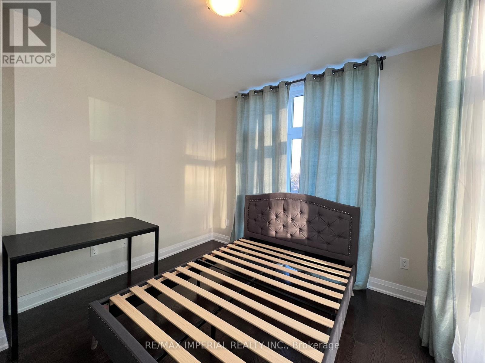 93 - 23 Eldora Avenue, Toronto, Ontario  M2M 1R3 - Photo 6 - C13608478