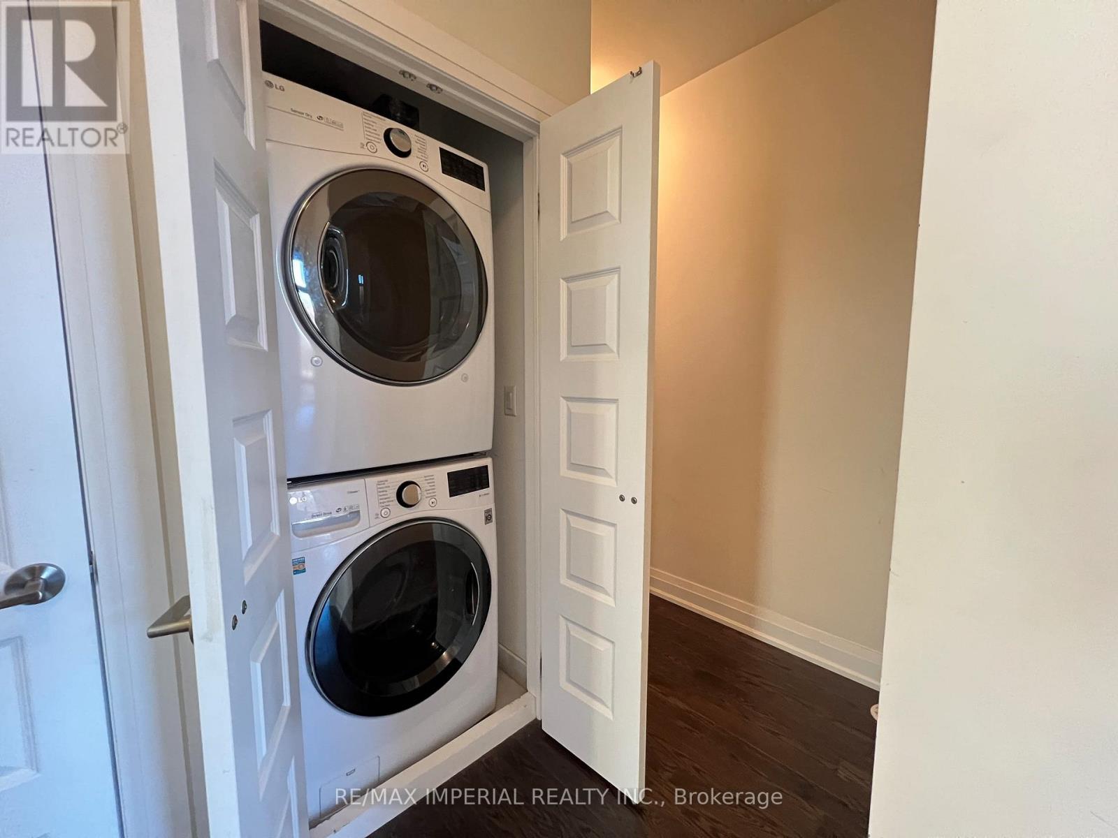 93 - 23 Eldora Avenue, Toronto, Ontario  M2M 1R3 - Photo 7 - C13608478
