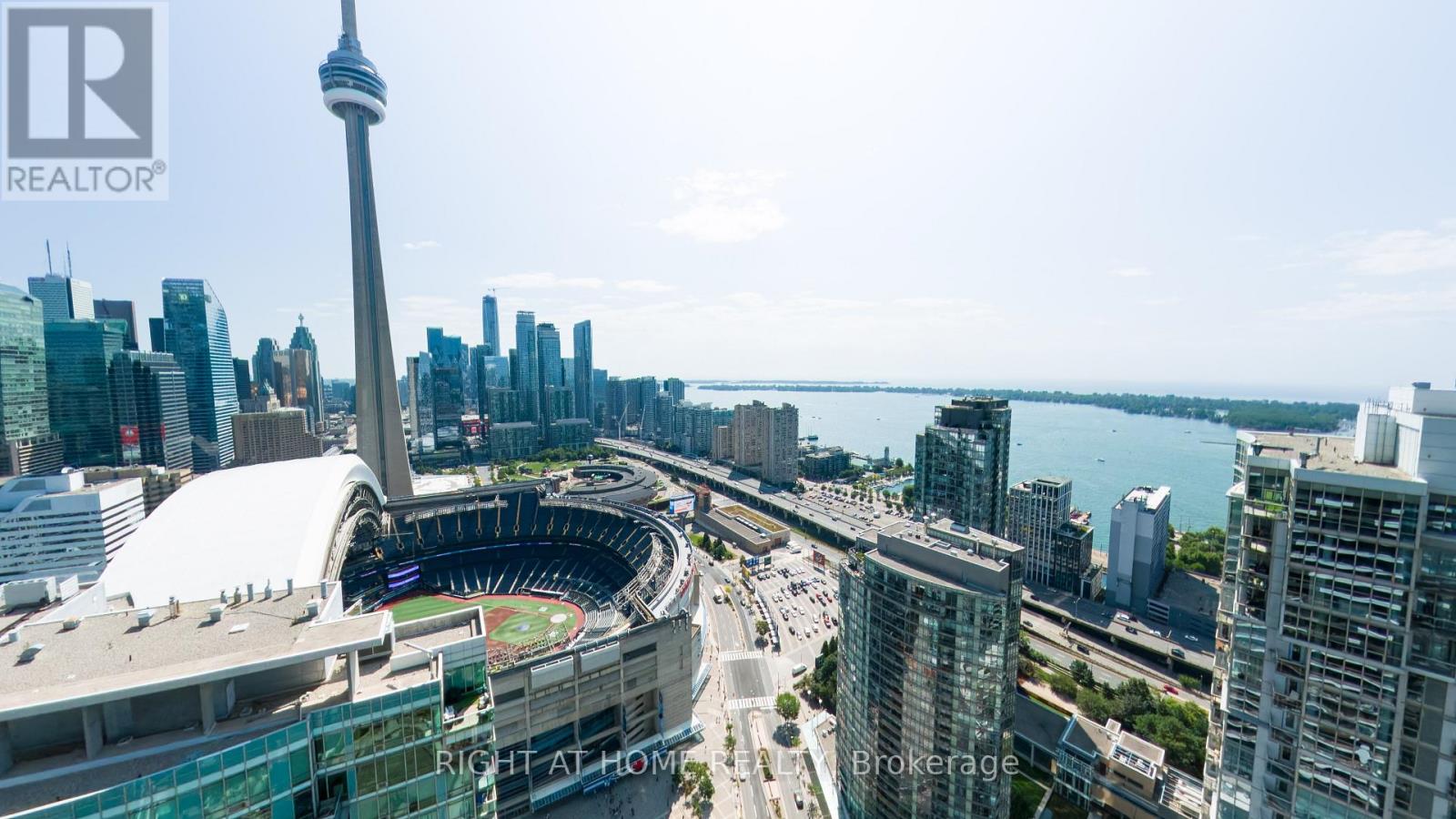 5606 - 1 Concord Cityplace Way, Toronto, Ontario  M5V 0X3 - Photo 18 - C13608492