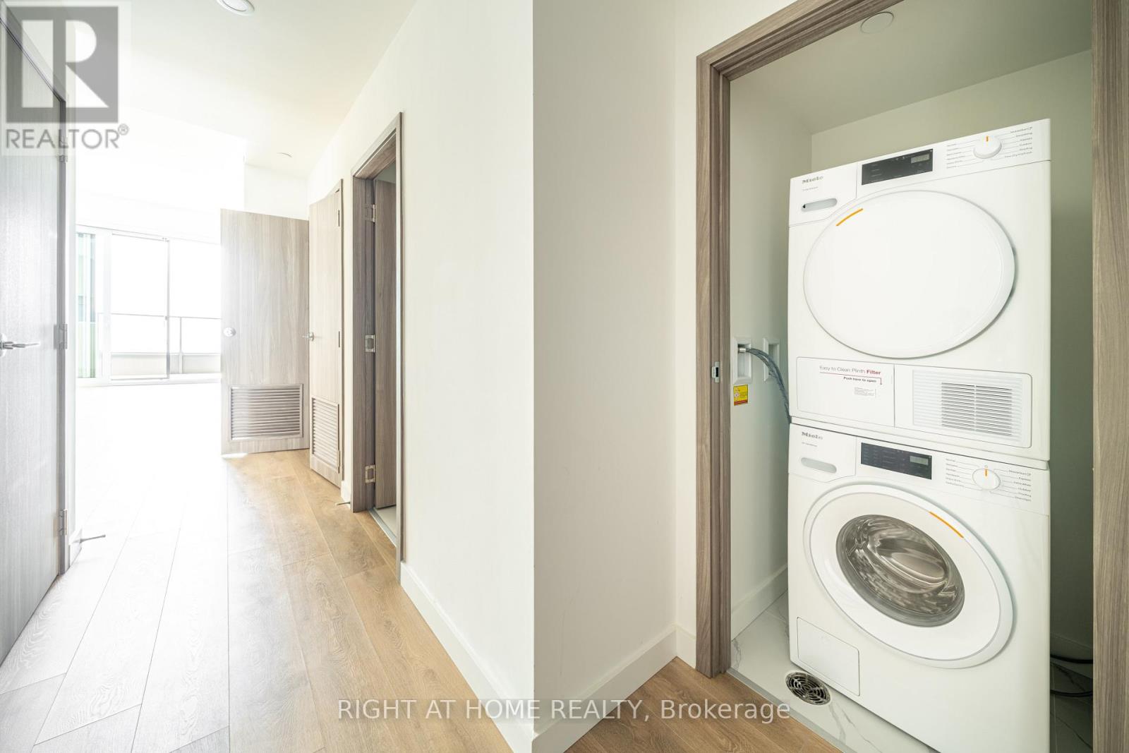 5606 - 1 Concord Cityplace Way, Toronto, Ontario  M5V 0X3 - Photo 34 - C13608492