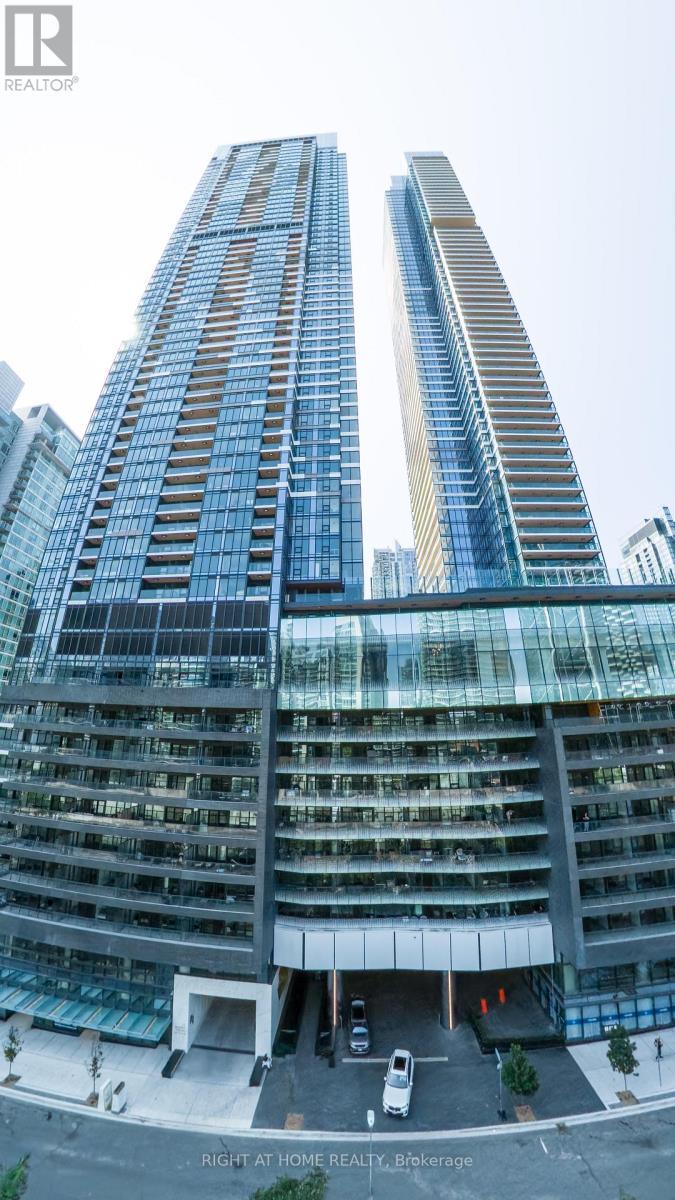 5606 - 1 Concord Cityplace Way, Toronto, Ontario  M5V 0X3 - Photo 47 - C13608492