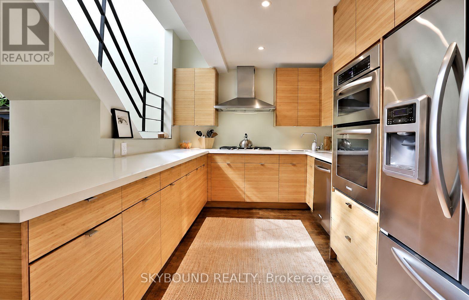 206 - 110 Hepbourne Street, Toronto, Ontario  M6H 1K5 - Photo 2 - C13608496