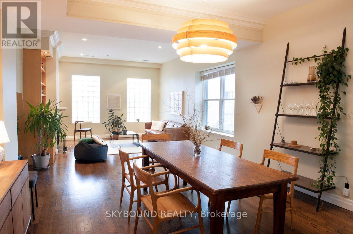 206 - 110 Hepbourne Street, Toronto, Ontario  M6H 1K5 - Photo 5 - C13608496