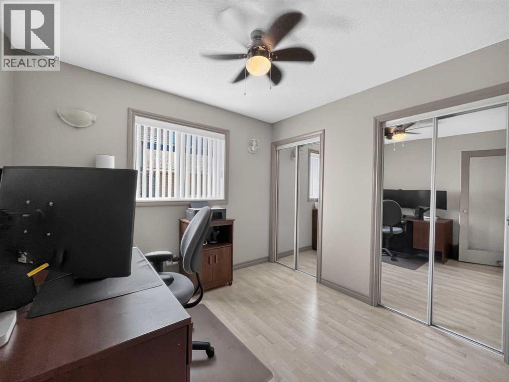 12605 Lakeshore Drive, Grande Prairie, Alberta  T8X 8C6 - Photo 13 - A2327964