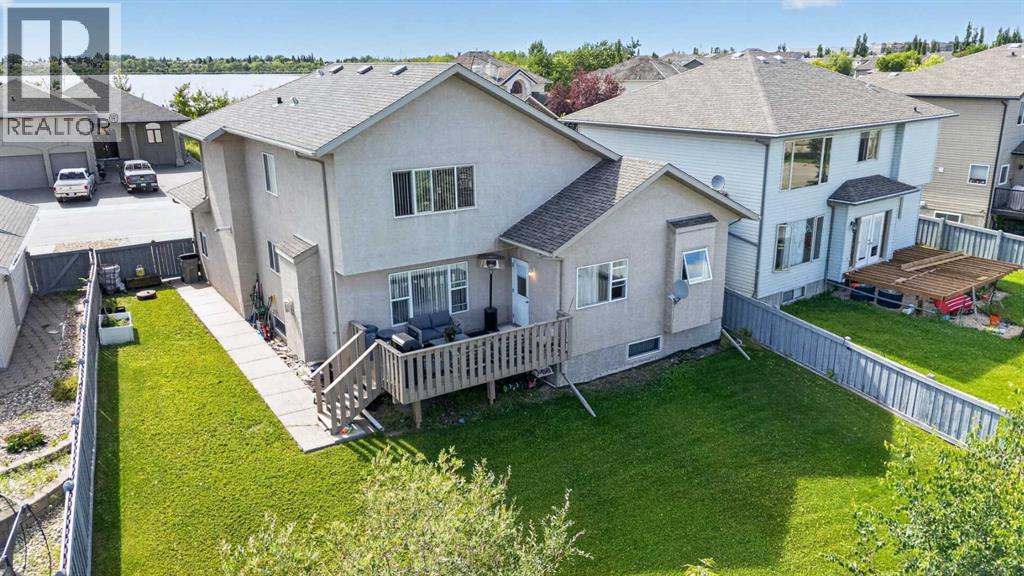 12605 Lakeshore Drive, Grande Prairie, Alberta  T8X 8C6 - Photo 4 - A2327964