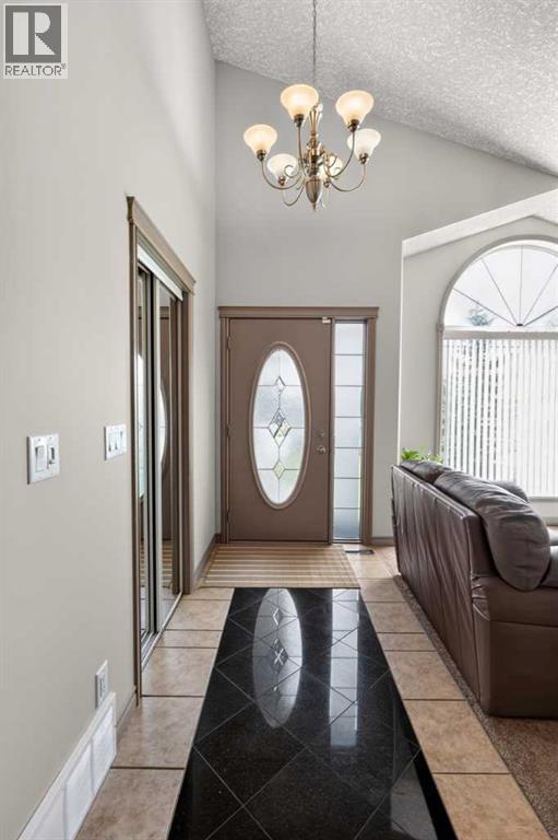 12605 Lakeshore Drive, Grande Prairie, Alberta  T8X 8C6 - Photo 5 - A2327964