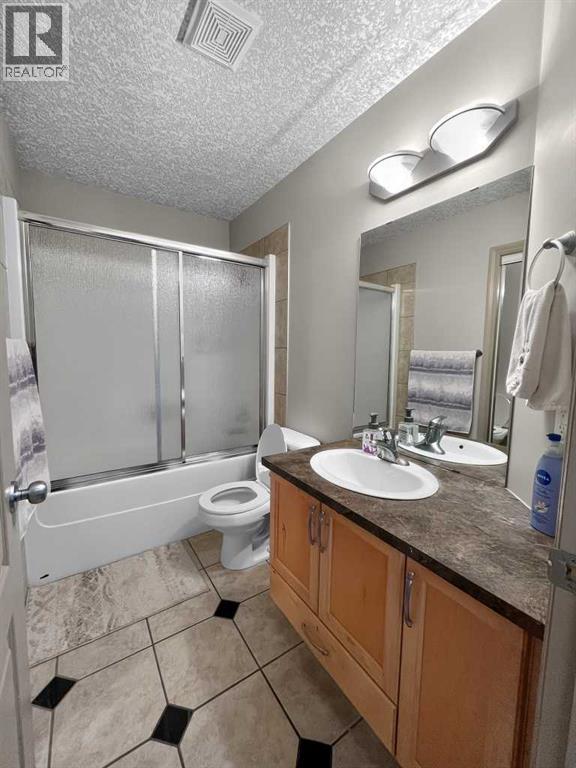 12605 Lakeshore Drive, Grande Prairie, Alberta  T8X 8C6 - Photo 34 - A2327964