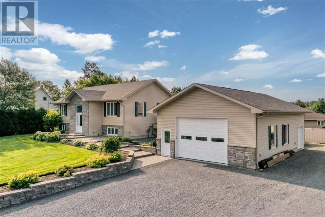 9 Rollande Street, Markstay, Ontario  P0M 2G0 - Photo 6 - 2129390