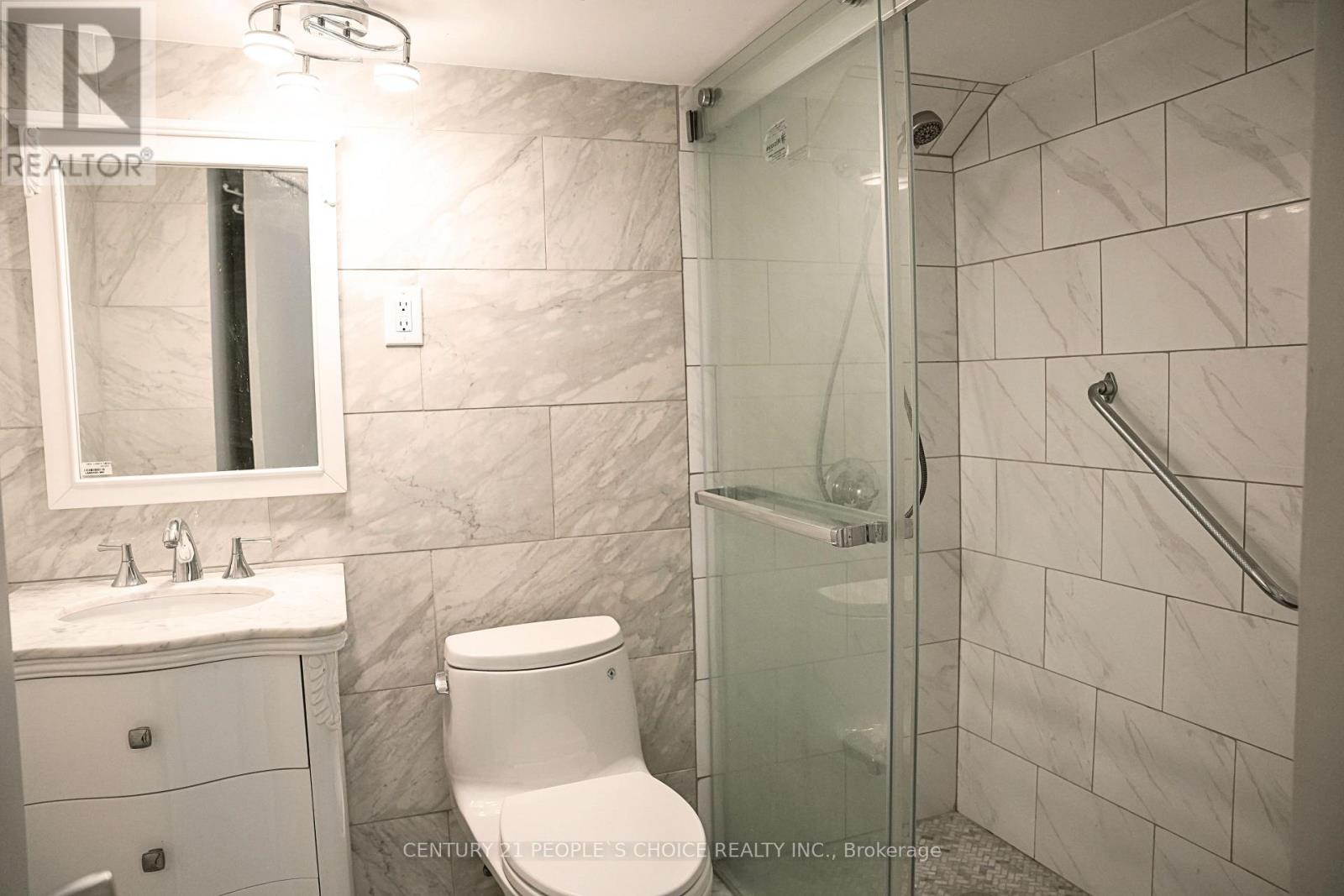 7 North Heights Road, Toronto, Ontario  M9B 2T2 - Photo 13 - W13608382