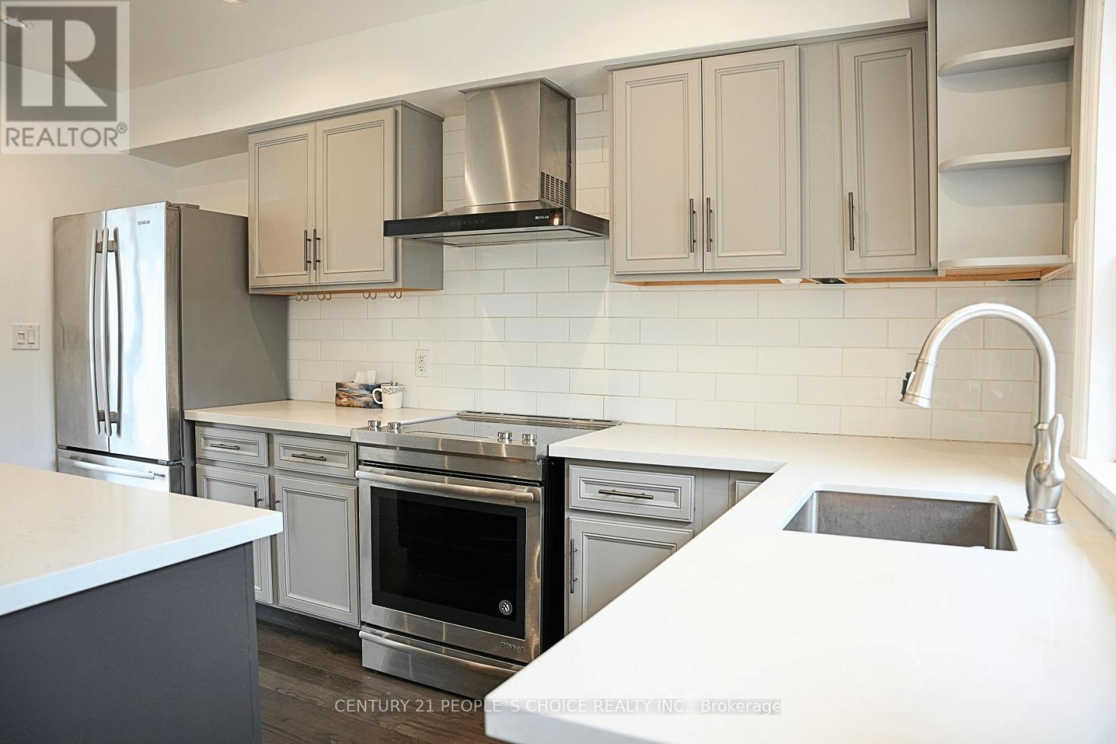 7 North Heights Road, Toronto, Ontario  M9B 2T2 - Photo 6 - W13608382