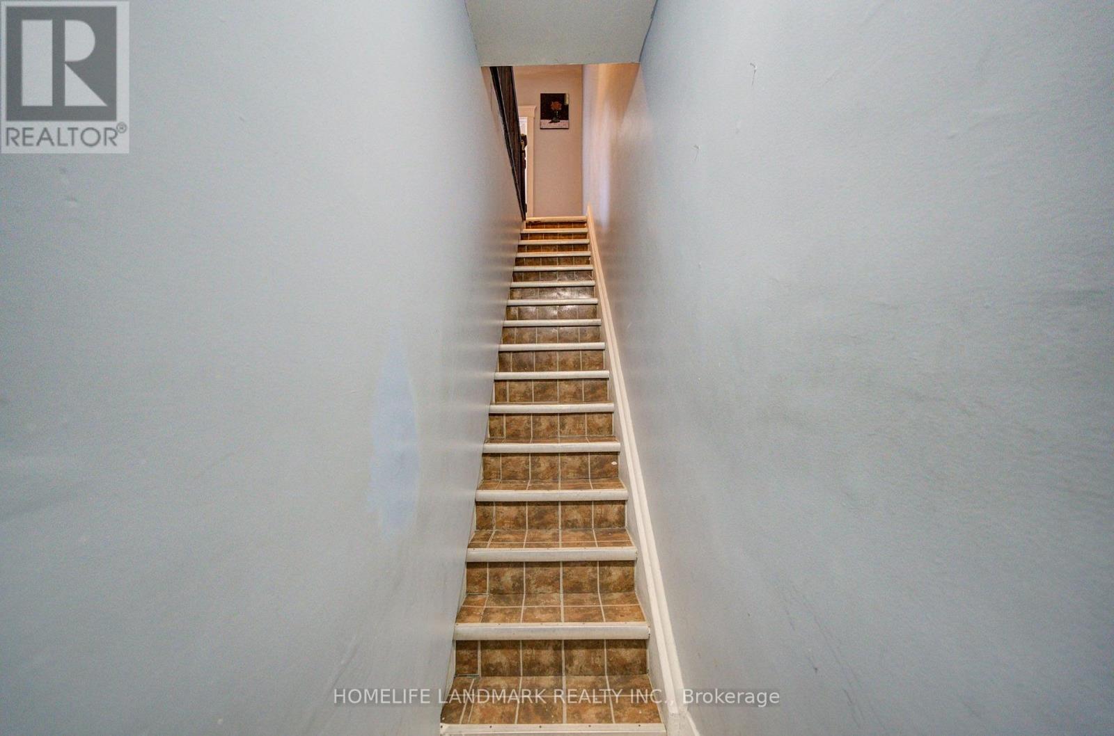 19 Armstrong Avenue, Toronto, Ontario  M6H 1V9 - Photo 15 - W13608400