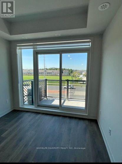 62 Sky Harbour Drive, Brampton, Ontario  L6Y 6J2 - Photo 2 - W13608416