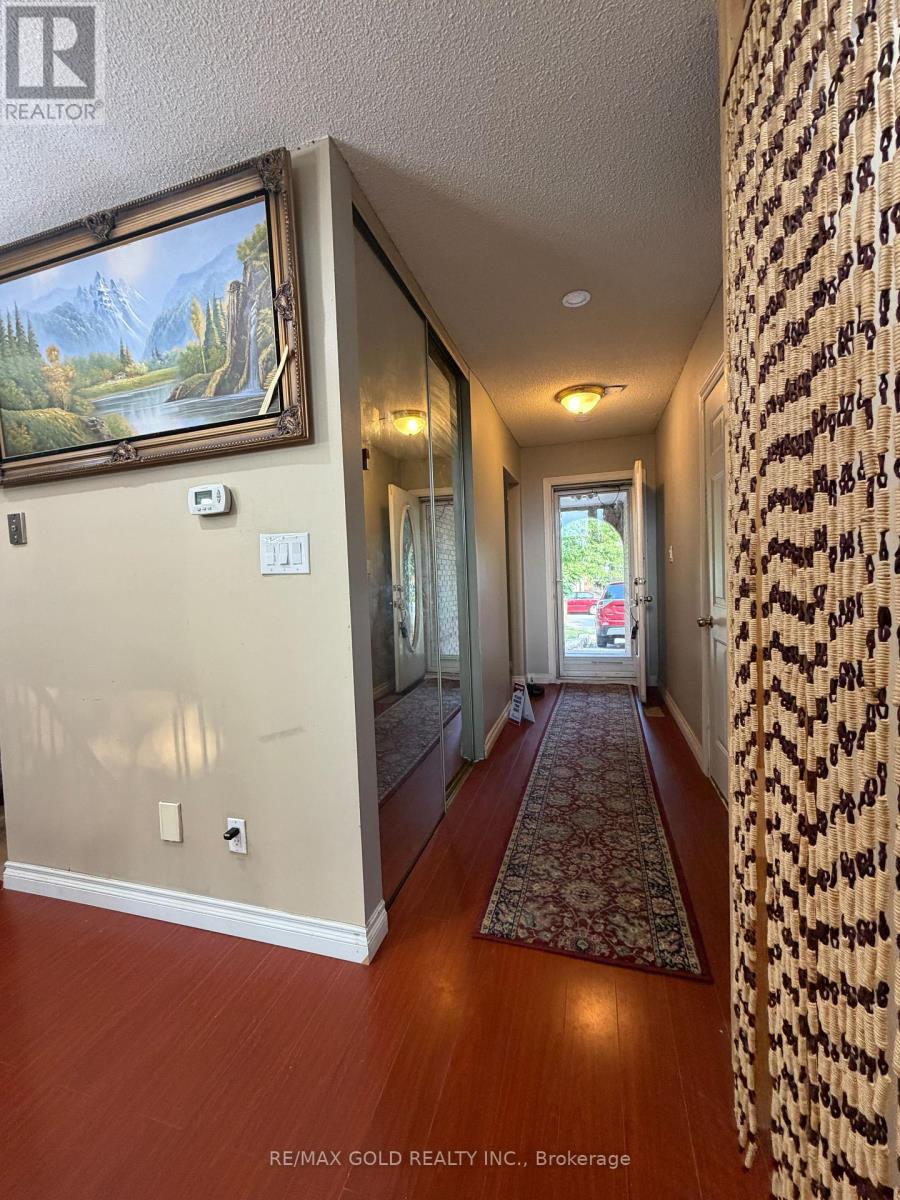 Main - 38 Carter Drive, Brampton, Ontario  L6V 3N5 - Photo 2 - W13608434