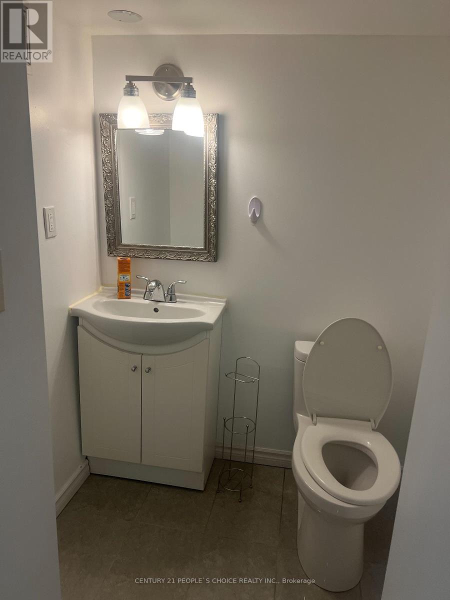 66 Stavely Crescent, Toronto, Ontario  M9W 2C7 - Photo 7 - W13608462