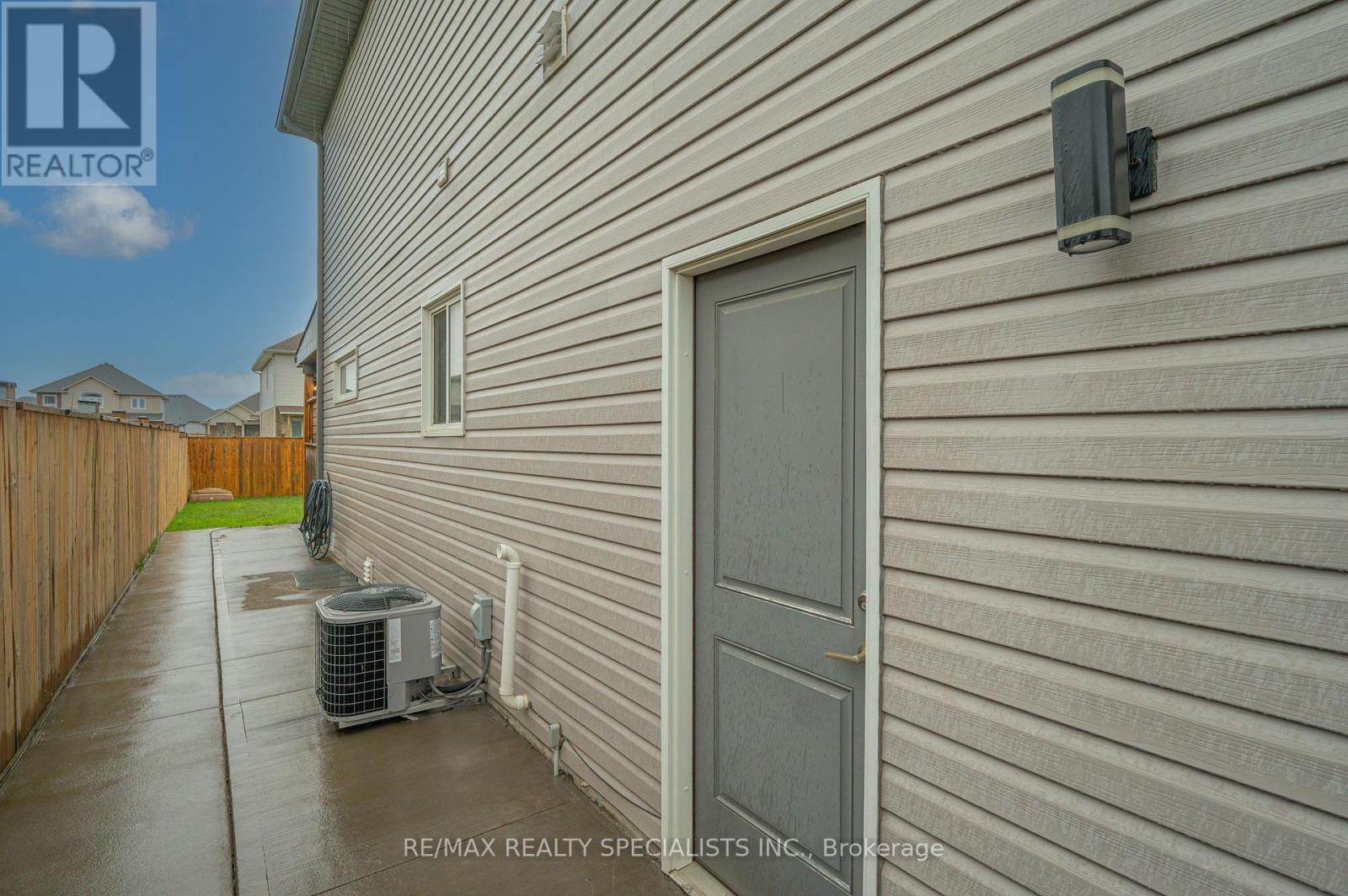 27 Harmony Way, Thorold, Ontario  L2V 0B6 - Photo 49 - X13608348