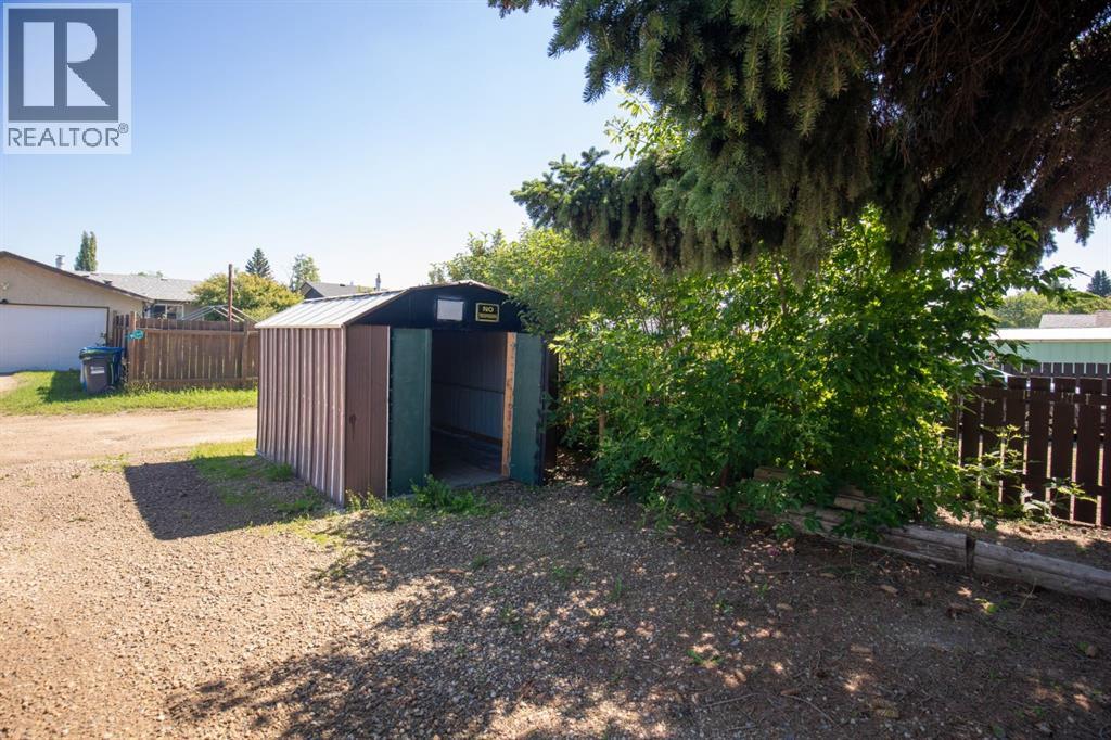 11 Oxbow Street, Red Deer, Alberta  T4N 5C3 - Photo 27 - A2329519