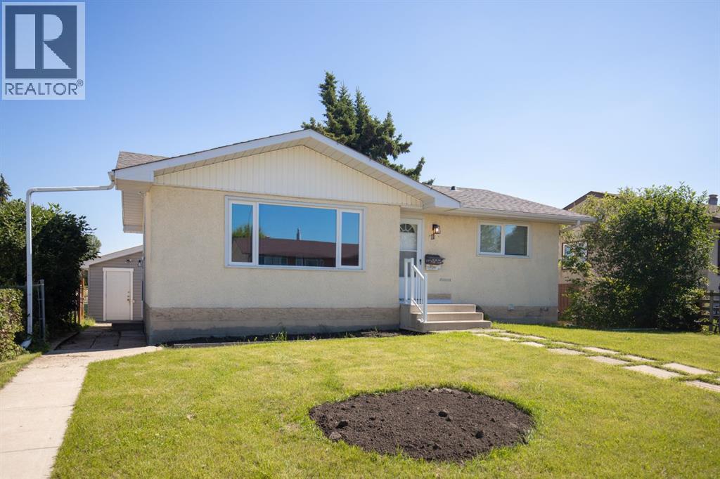 11 Oxbow Street, Red Deer, Alberta  T4N 5C3 - Photo 1 - A2329519