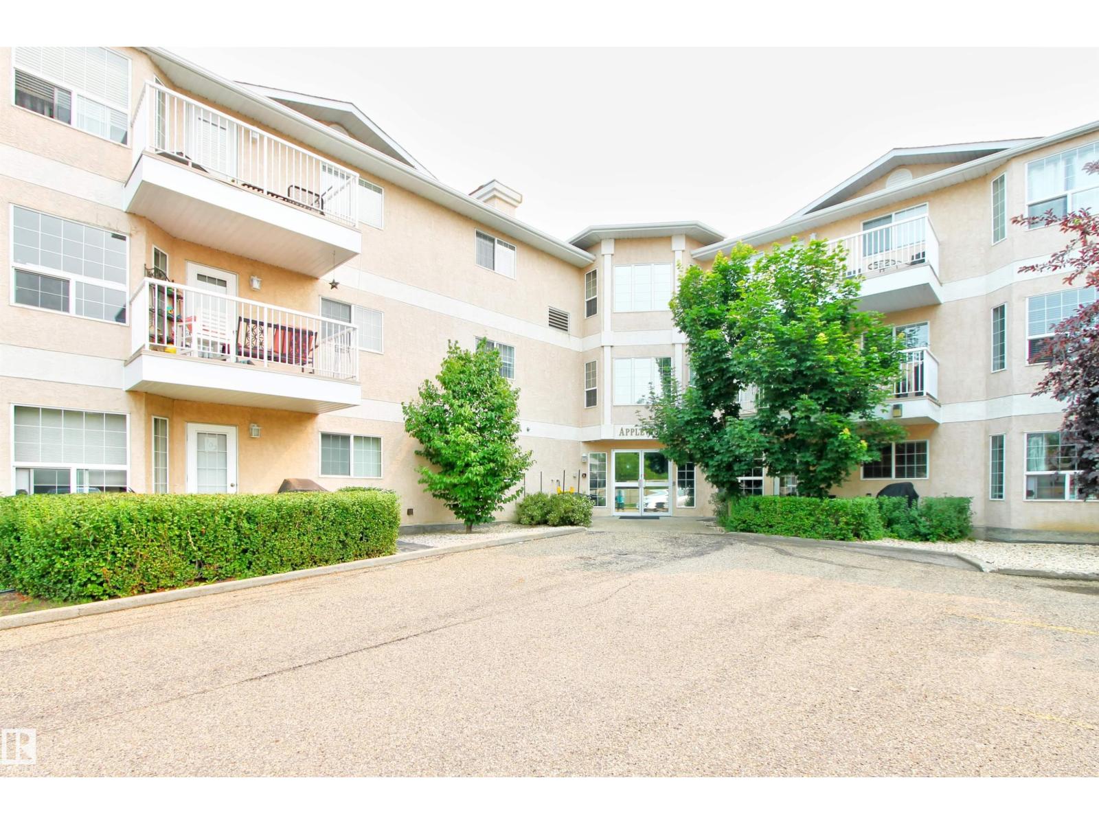#106 2 ALPINE BV, St. Albert, Alberta