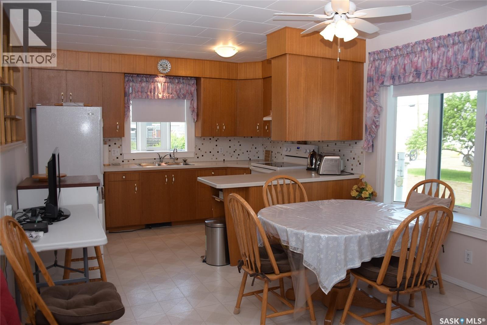 203 Lily Street, Balcarres, Saskatchewan  S0G 0C0 - Photo 11 - SK043743