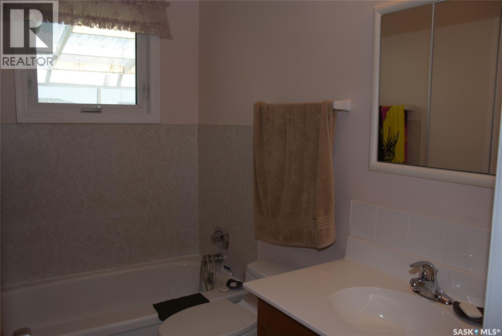203 Lily Street, Balcarres, Saskatchewan  S0G 0C0 - Photo 25 - SK043743