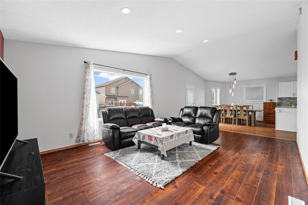 91 Langley Bay, Winnipeg, Manitoba  R3T 6C8 - Photo 14 - 202618686
