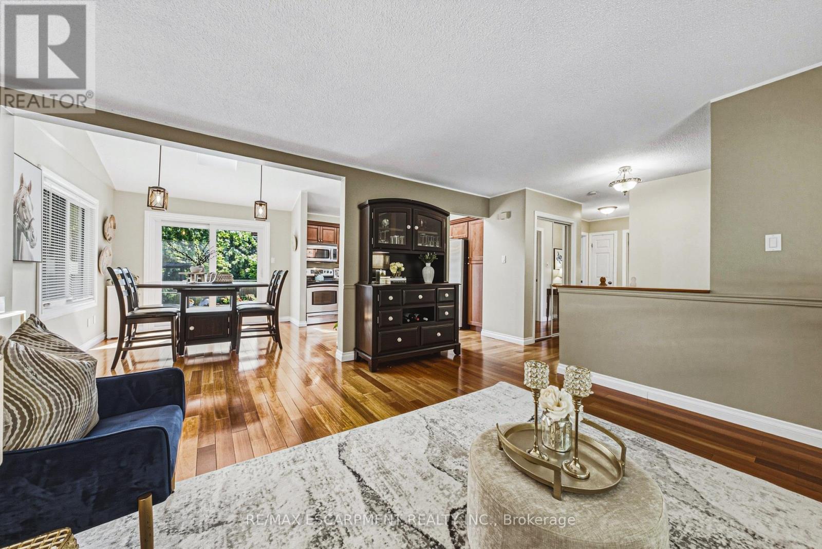 742 Francis Road, Burlington, Ontario  L7T 4A3 - Photo 8 - W13484698
